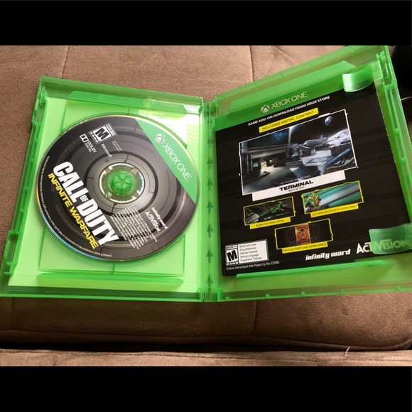 Call of Duty Infinite Warfare Xbox One Disc Game - Picture 3 of 4